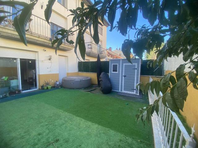 Villa en venta en Santa Oliva