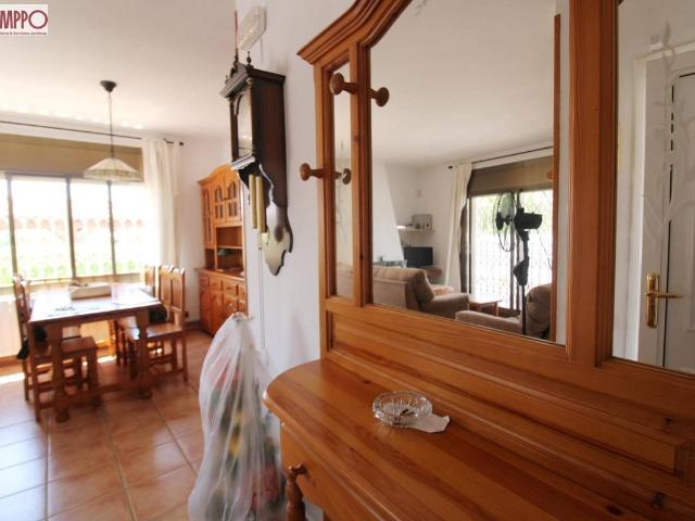 Villa en venta en Santa Oliva