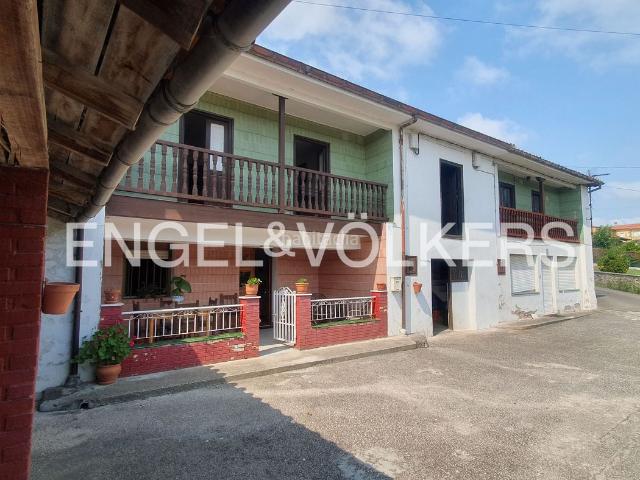 Chalet en venta en Herrán, Santillana Del Mar