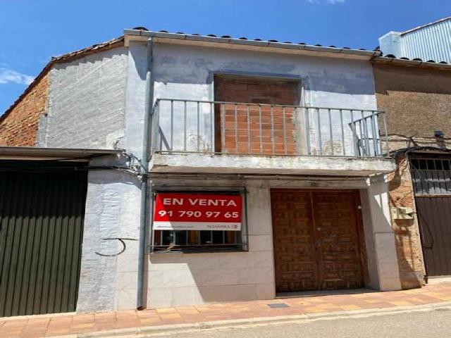 Villa en venta en Santisteban Del Puerto