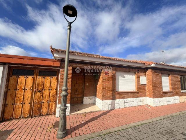 Chalet en venta en Santovenia De Pisuerga, Valladolid