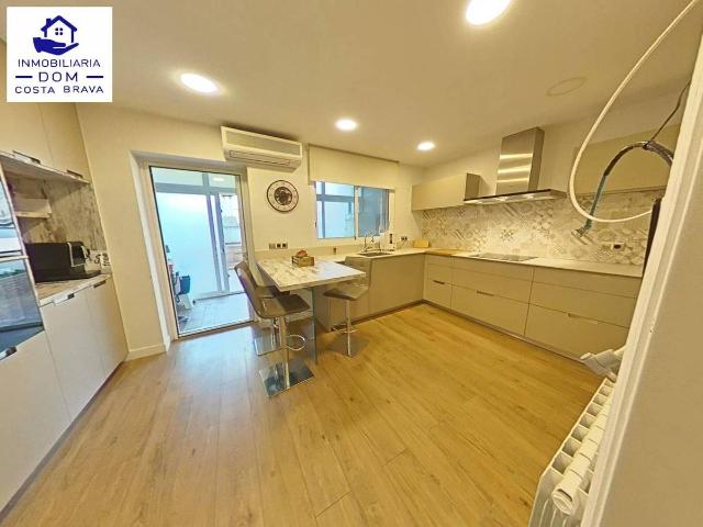 Villa en venta en Sarrià De Ter, la Rasa