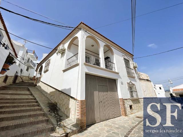 Chalet en venta en Sayalonga