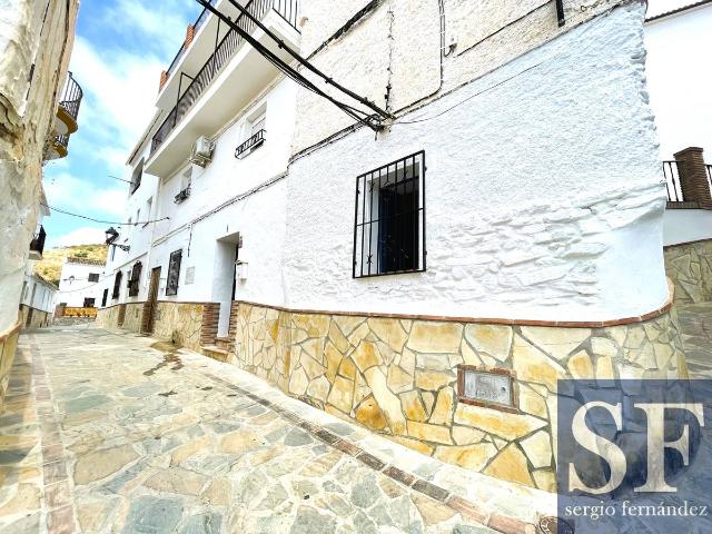 Chalet en venta en Sayalonga