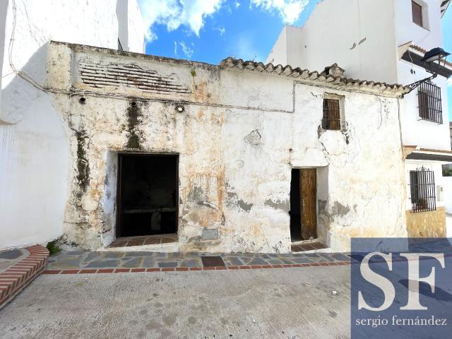 Villa en venta en Sedella