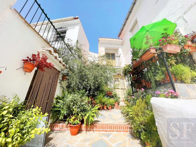 Villa en venta en Sedella