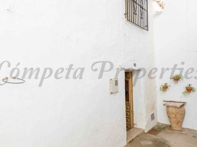 Villa en venta en Sedella