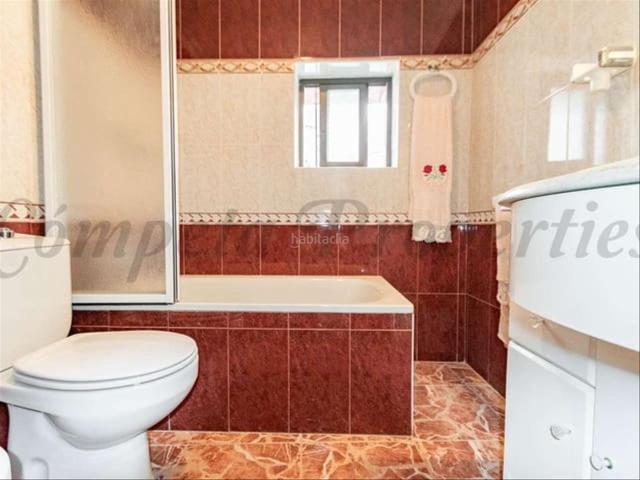 Villa en venta en Sedella