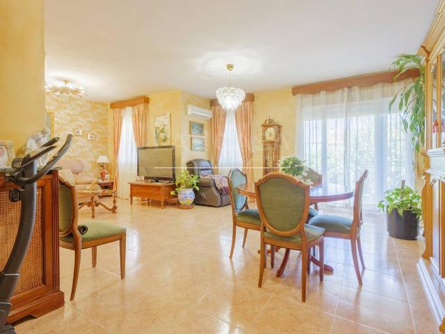 Chalet en venta en Serranillos Del Valle, Madrid