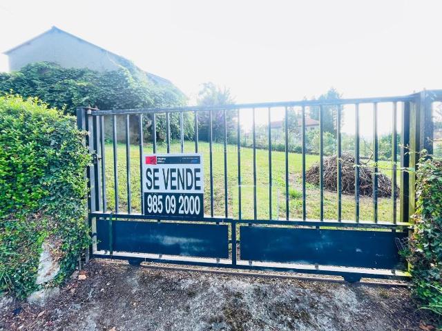 Chalet en venta en Santolaya, Siero