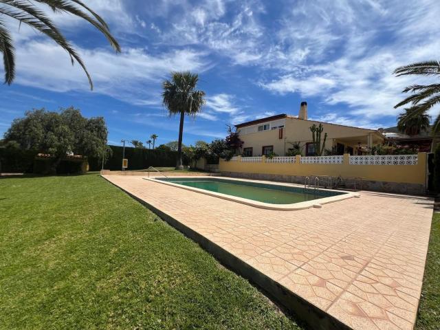 Villa en venta en Benidorm, el Calvari