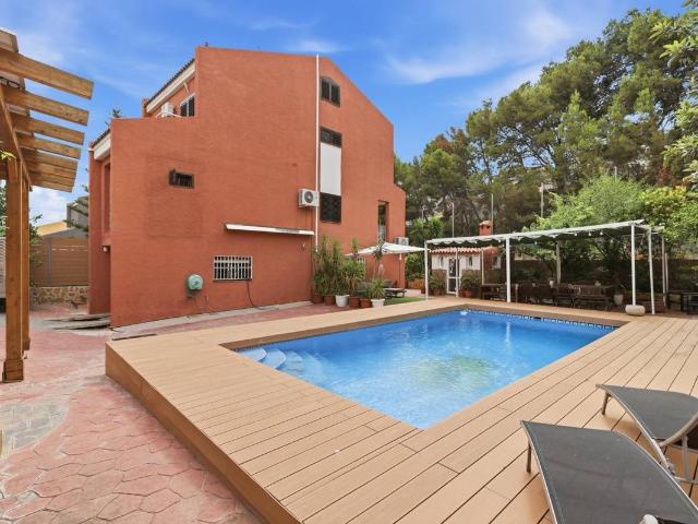 Chalet en venta en La Hoya de Buñol, Valencia