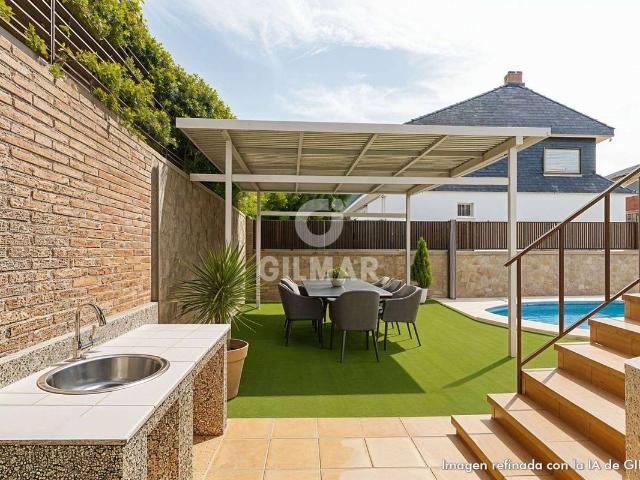 Villa en venta en Pozuelo De Alarcón, Pozuelo Estación