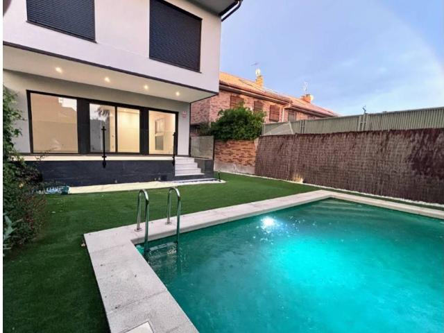 Chalet en venta en Pozuelo Estación, Pozuelo De Alarcón