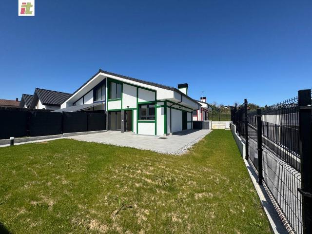 Villa en venta en Sopelana, Manene