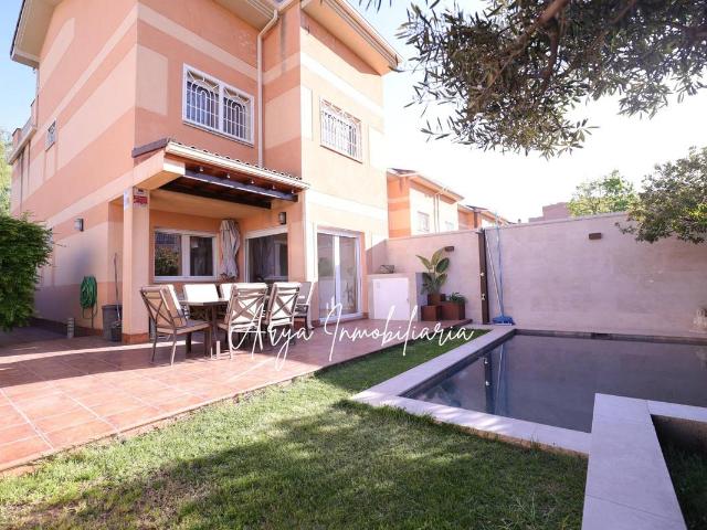 Villa en venta en Torrejón De Ardoz