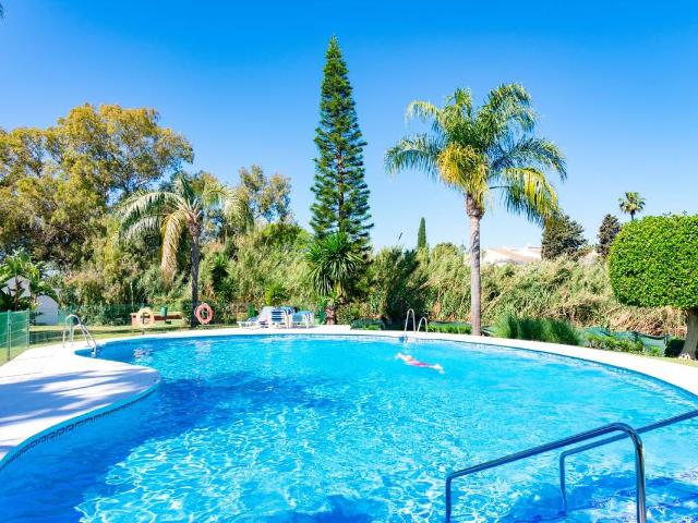 Chalet en venta en Barriada Islas Canarias, Costa del Sol Occidental