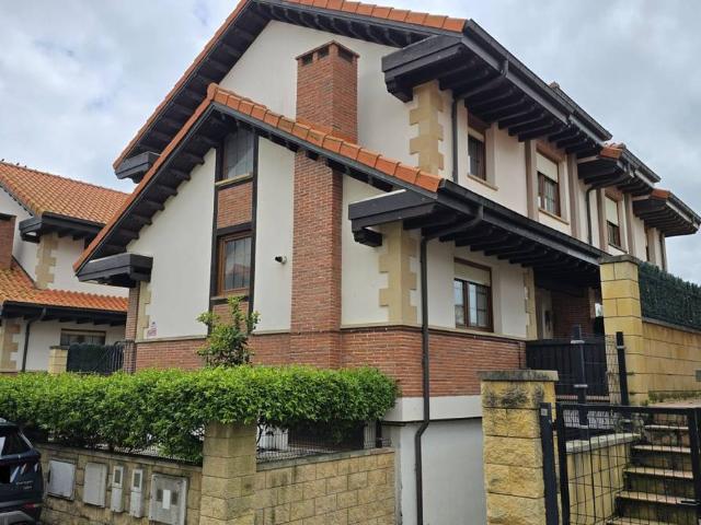 Chalet en venta en Calle Quintana, Suances