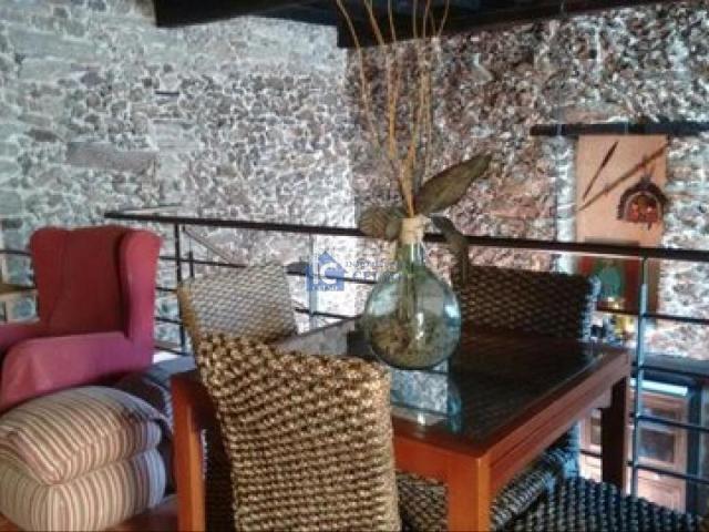 Villa en venta en A Teixeira
