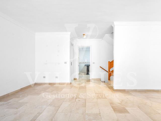 Chalet en venta en San José de las Longueras, Telde