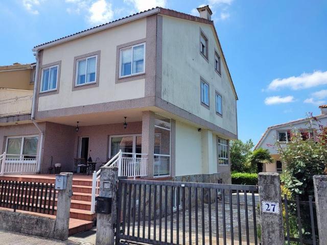 Chalet en venta en Luou, Santiago