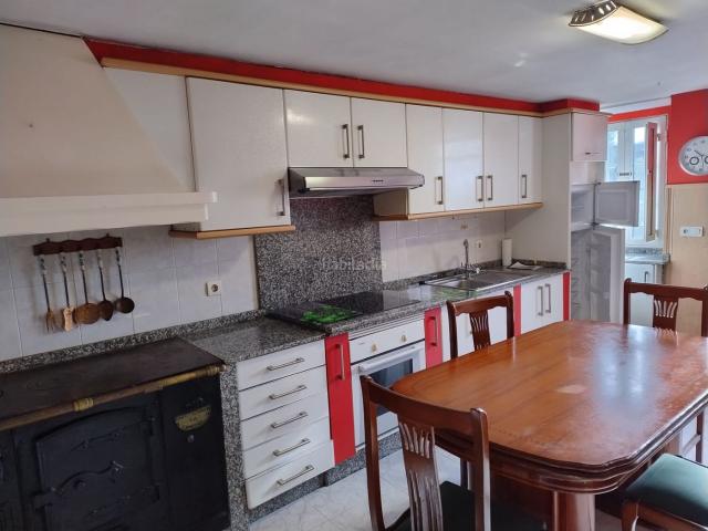 Chalet en venta en O Rapeiro, Teo