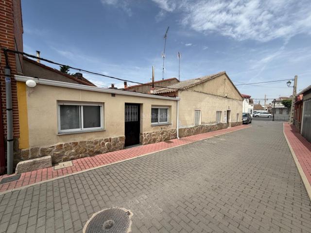 Chalet en venta en Tiñosillos, Ávila