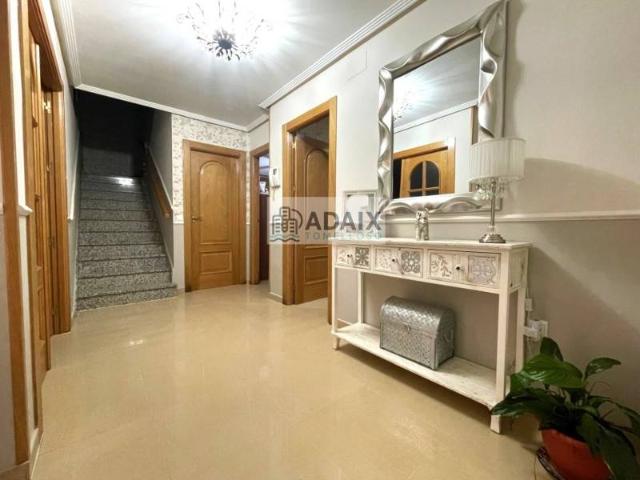Chalet en venta en Tomelloso, Castilla-La Mancha