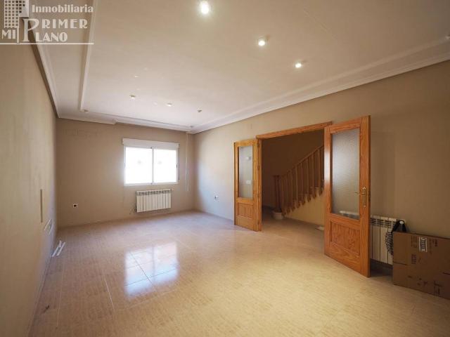 Chalet en venta en Tomelloso, Castilla-La Mancha