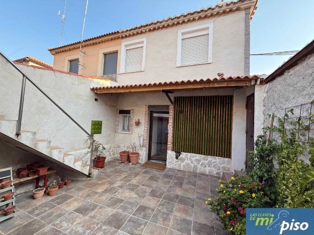 Villa en venta en Tordesillas