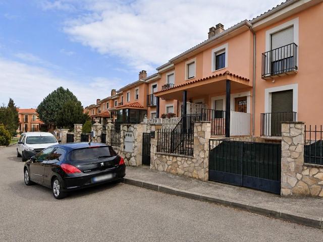 Chalet en venta en Torija, Castilla-La Mancha