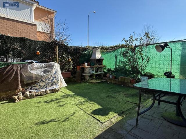 Chalet en venta en Torija, Castilla-La Mancha