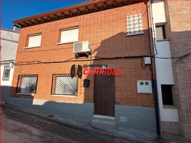Villa en venta en La Torre De Esteban Hambrán