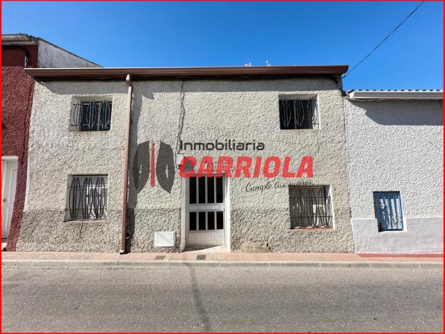 Villa en venta en La Torre De Esteban Hambrán