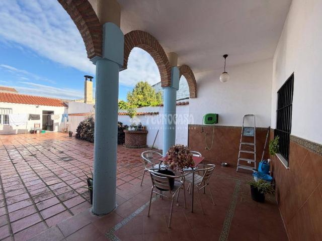 Chalet en venta en Torreblascopedro, Andalucía