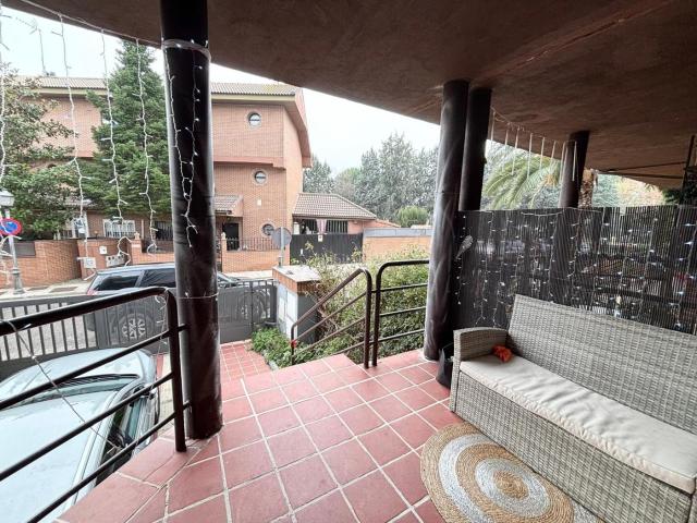 Villa en venta en Torrejón De La Calzada