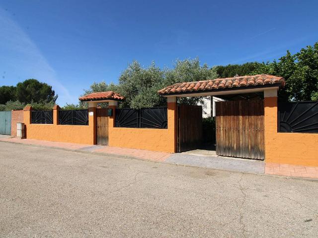 Chalet en venta en Torremocha De Jarama, Madrid