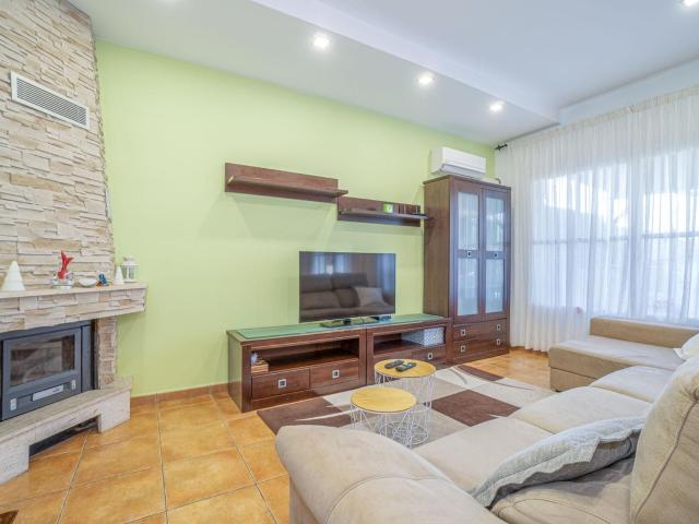 Villa en venta en Torroella De Fluvià