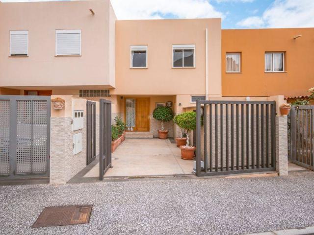 Chalet en venta en La Postura, Adeje