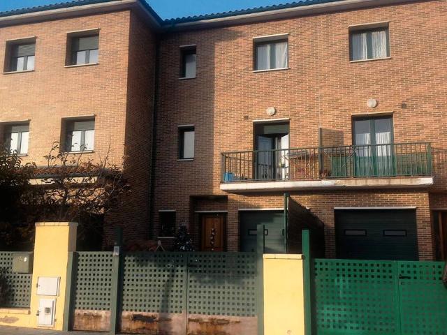 Villa en venta en Tremp