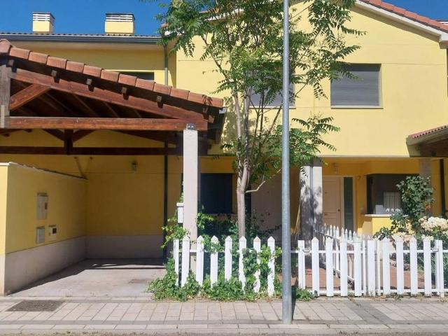 Chalet en venta en Tudela De Duero, Castilla y León