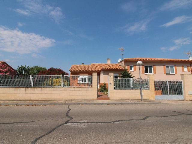 Villa en venta en Uceda