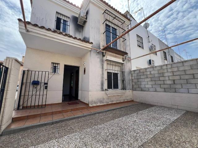 Chalet en venta en Umbrete, Sevilla