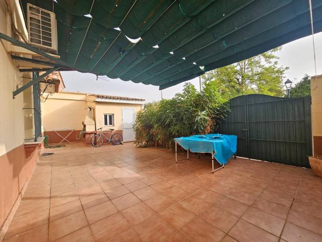 Chalet en venta en Umbrete, Sevilla