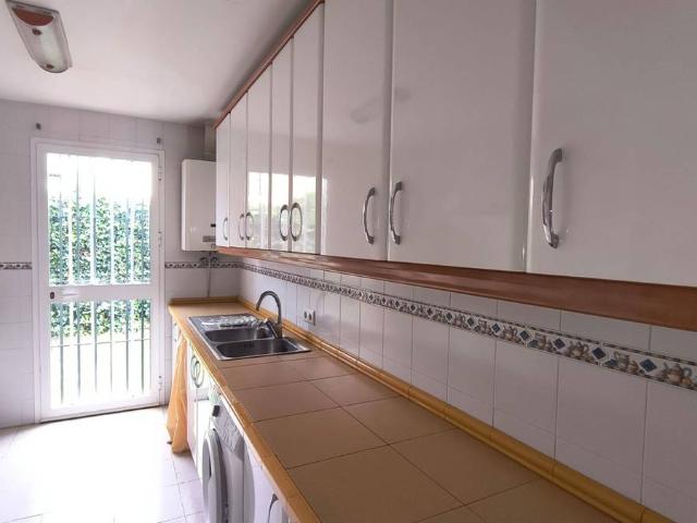Chalet en venta en Umbrete, Andalucía