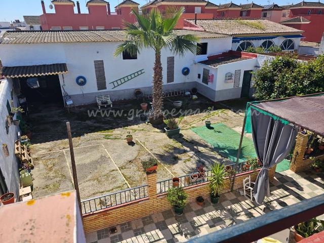 Chalet en venta en Umbrete, Andalucía