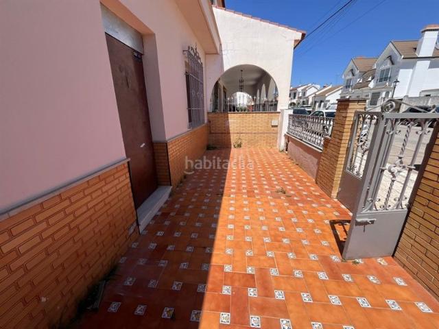 Chalet en venta en Umbrete, Andalucía
