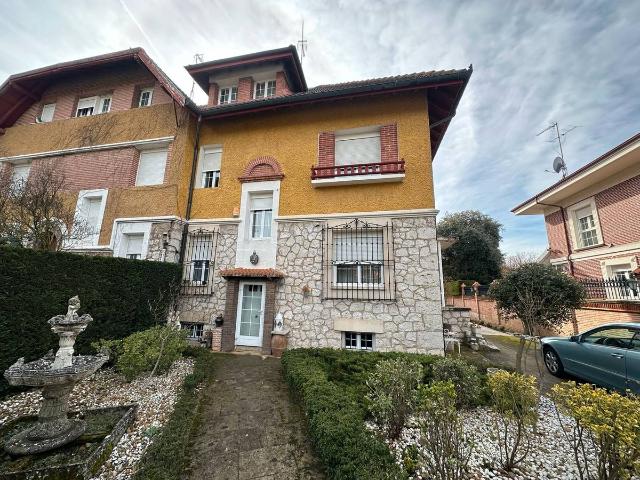 Chalet en venta en Centro, Burgos