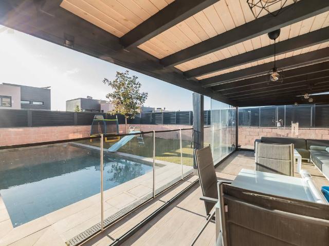 Chalet en venta en Arroyomolinos, Madrid
