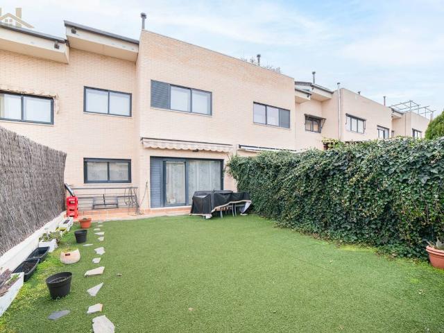Chalet en venta en Arroyomolinos, Madrid